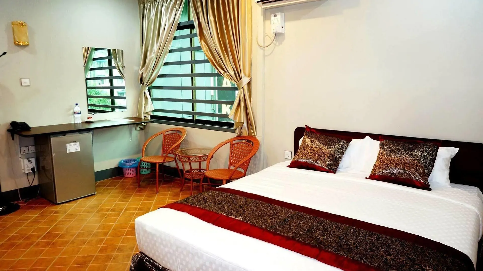 Akt Hotel Yangon
