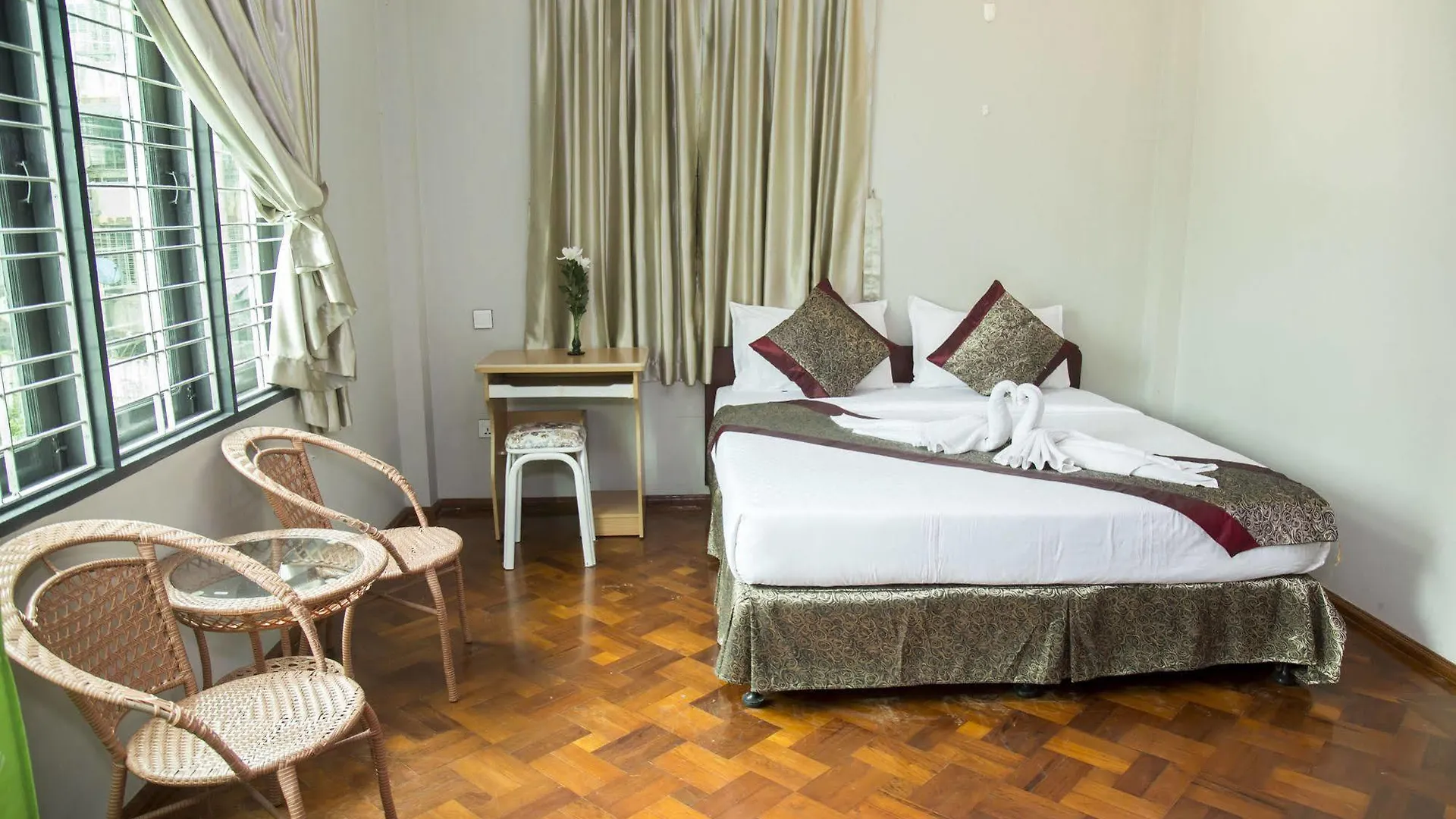 Akt Hotel Yangon